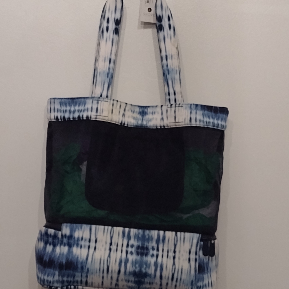Shore shoulder bag.